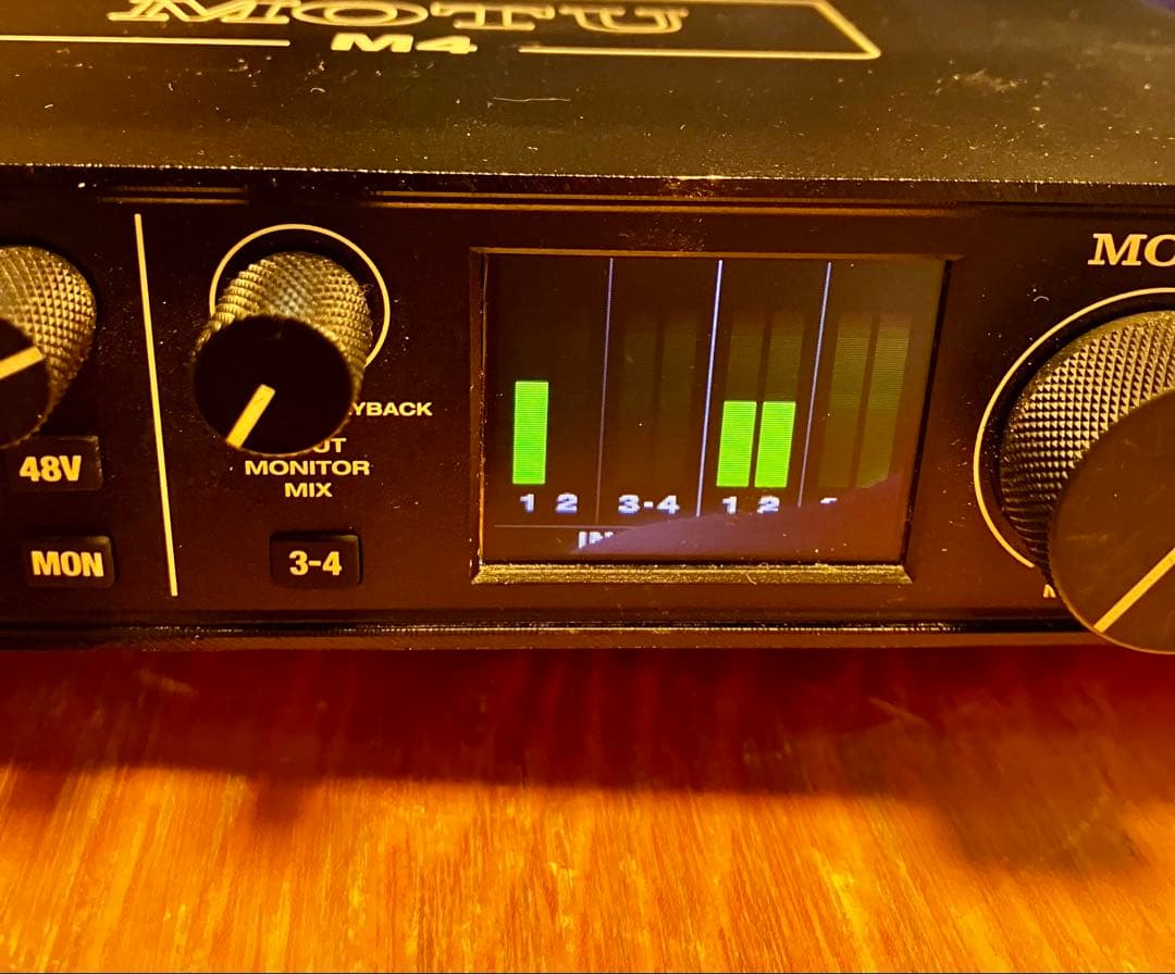 MOTU M4 オーディオインターフェイス　訳あり
