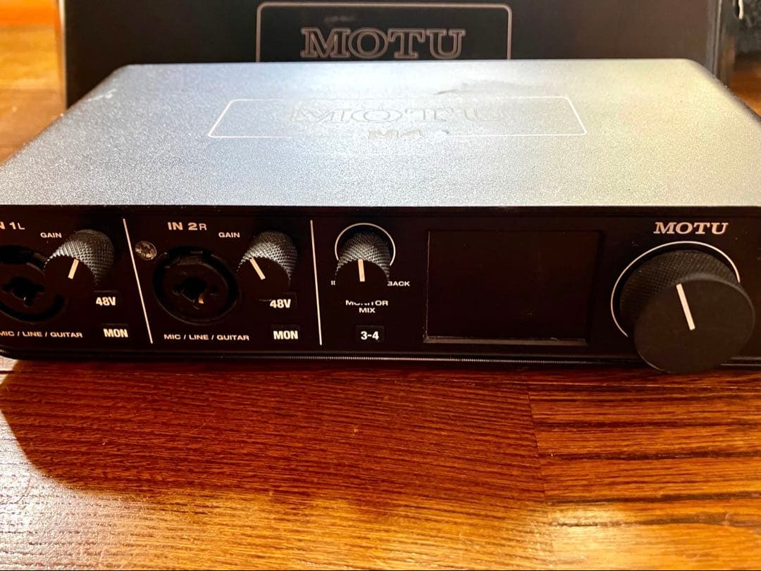 MOTU M4 オーディオインターフェイス　訳あり