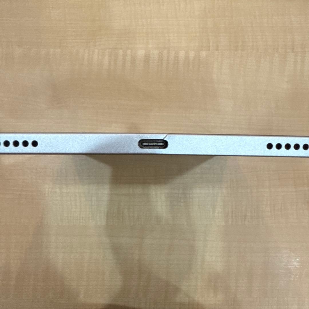 【せにょ†】【美品】iPad Air第5世代64GBスターライトWi-Fi