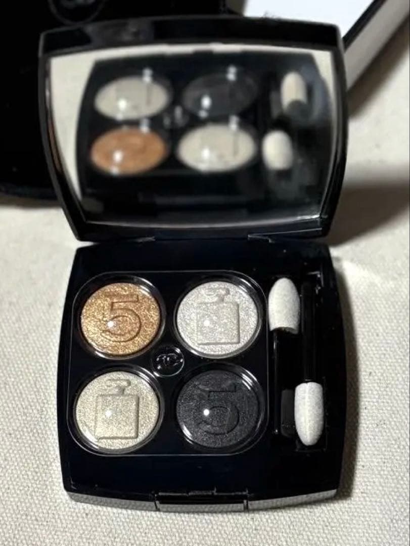 限定品シャネル アイシャドウパレット新品