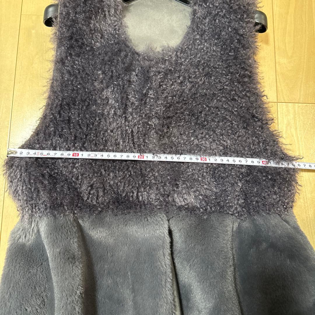 リバーシブル　ジレ　フェイクファー　ムートン　ダークグレー ノースリーブベスト