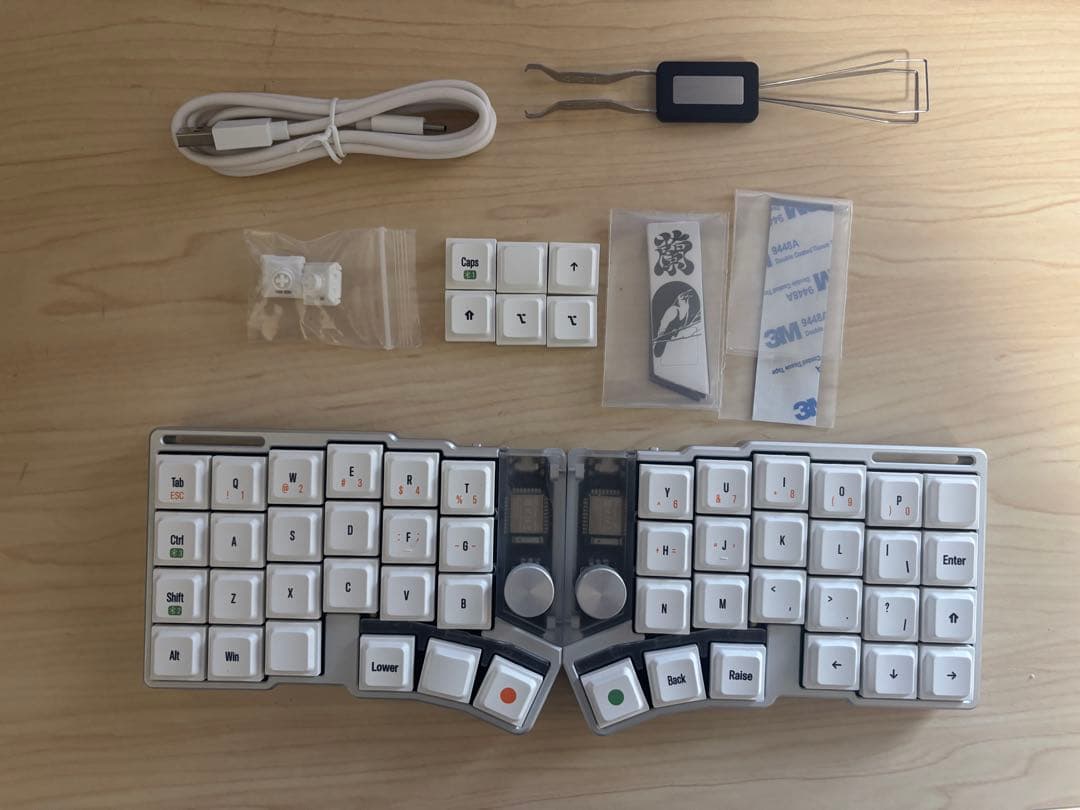 Cornix LP 分割型キーボード