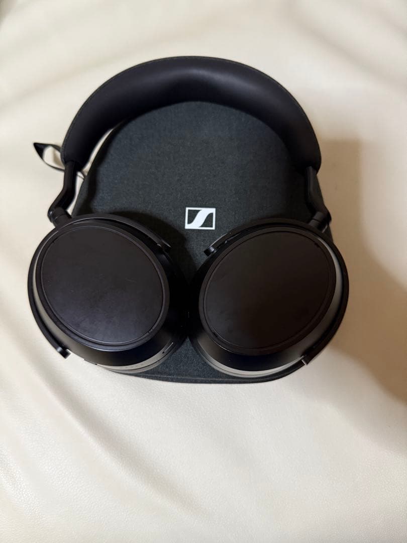 Sennheiser Momentum 4ワイヤレスヘッドホン ブラック