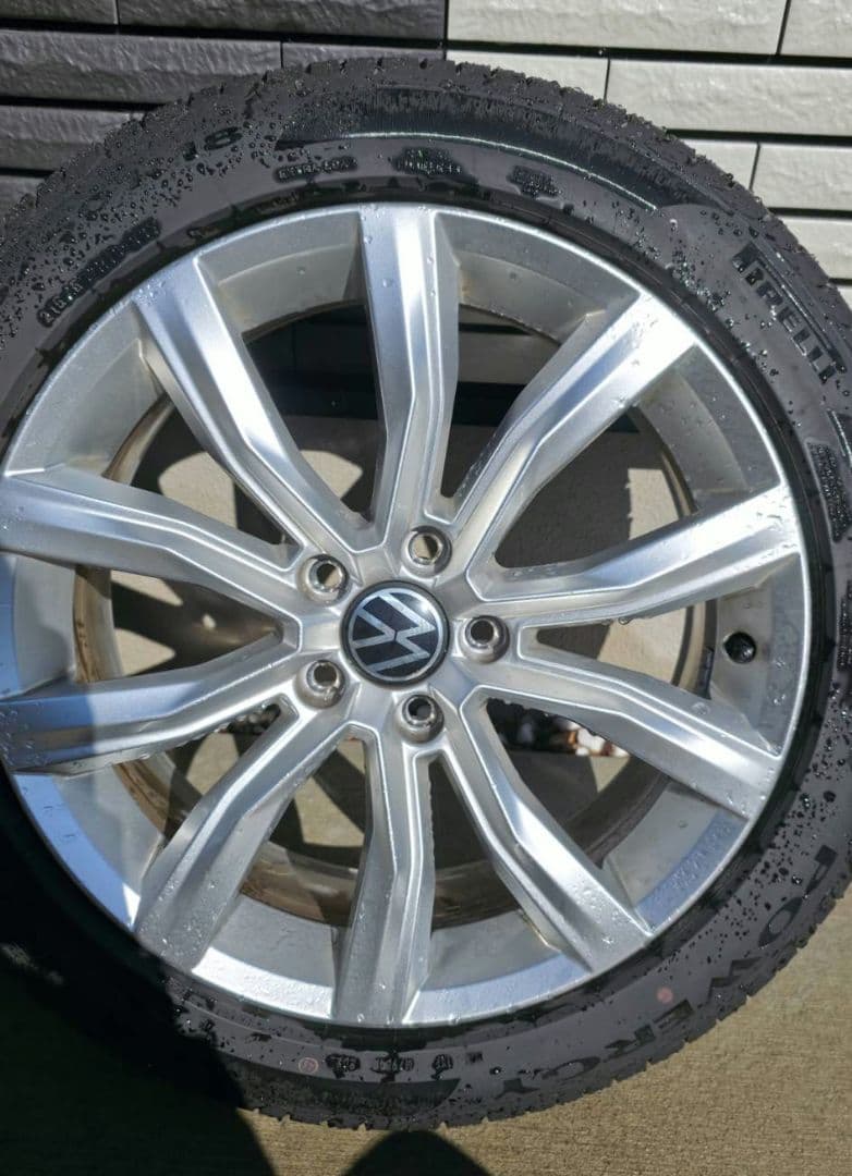 お値下げフォルクスワーゲンT-ROC 純正サマータイヤ ホイール PIRELLI