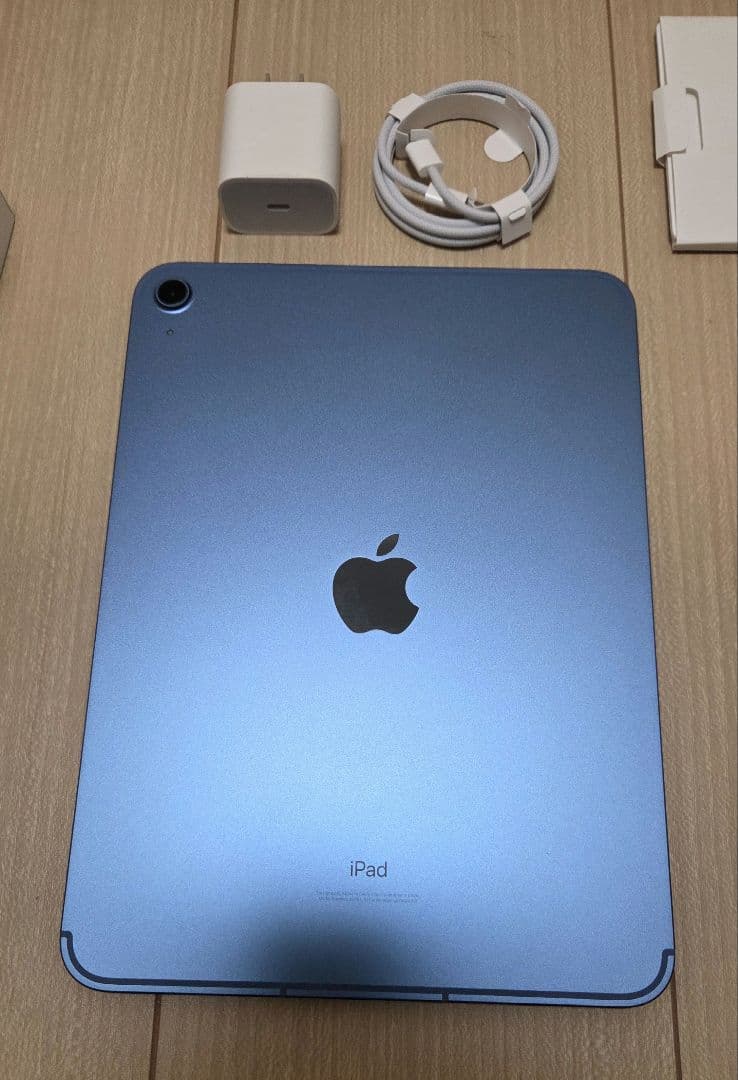 iPad 第10世代 64gb ブルー ケース付き フィルム付き
