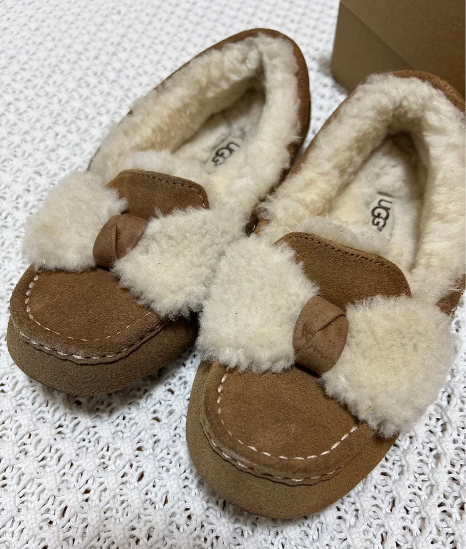 f u w a r i ＊ UGG モカシンアンスレームートン
