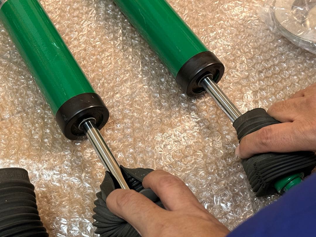 7777777　17系エブリイ等　TEIN 車高調　1台分