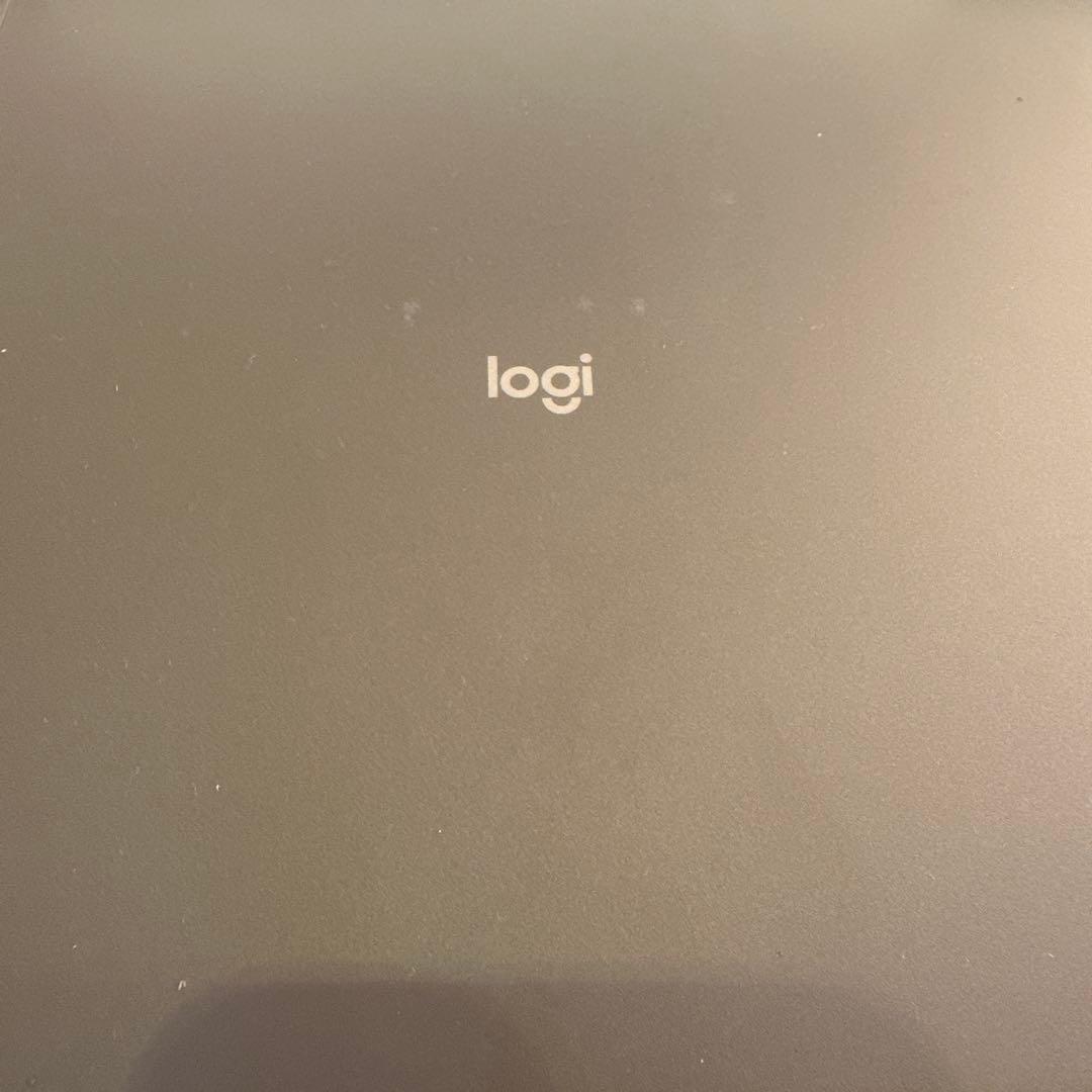 logi トラックパッド付きキーボードケース