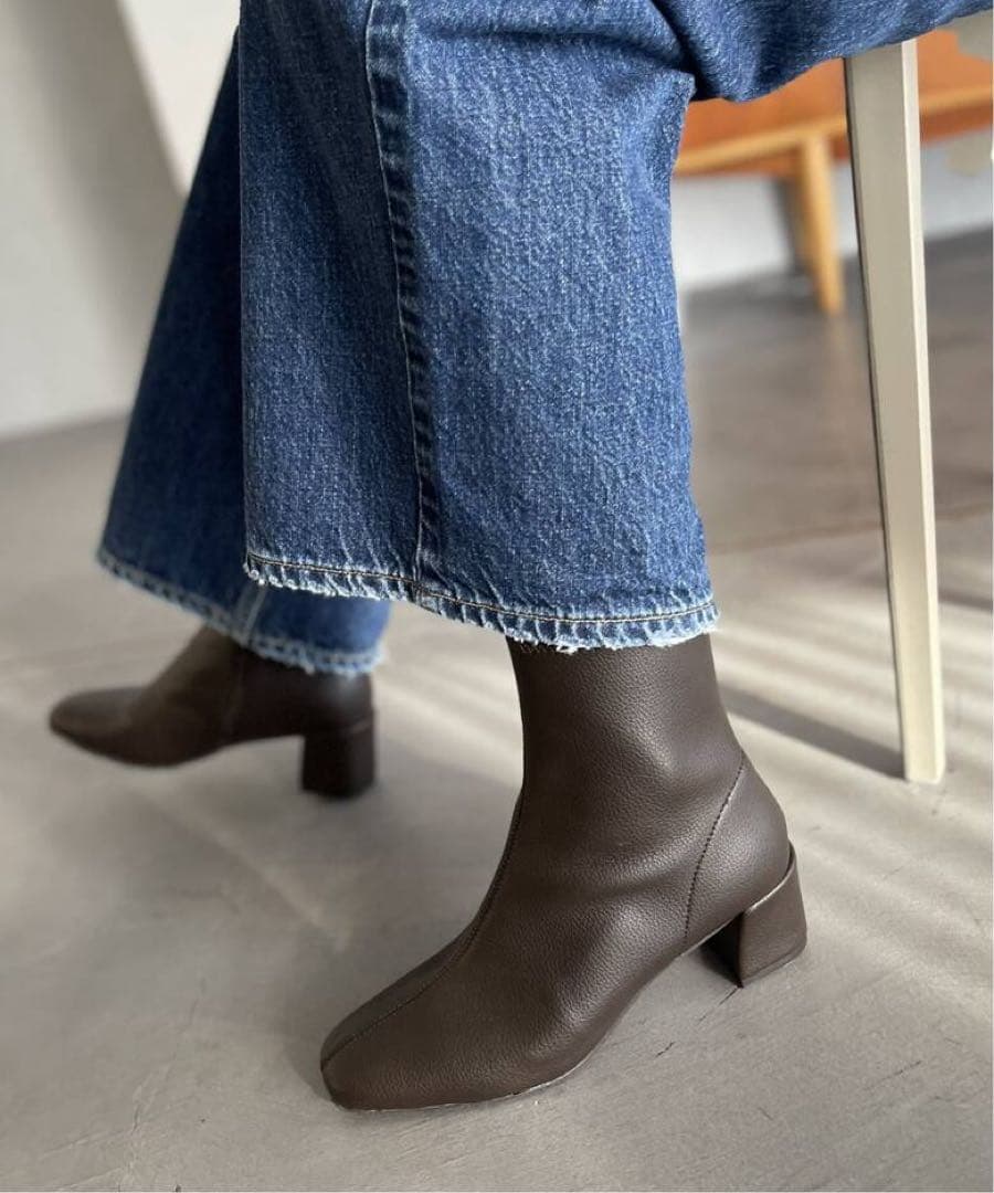 【最終値下げ/完売品】ルタロン　5cmスクエアフィットショートブーツ