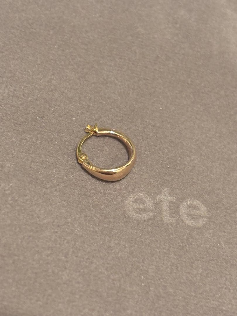 ete ゴールドフープピアス
