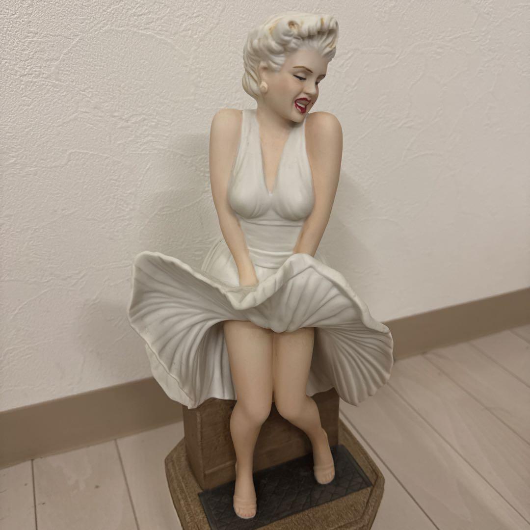 【入手困難】マリリン・モンロー 7年目の浮気 バーボンウイスキー空瓶