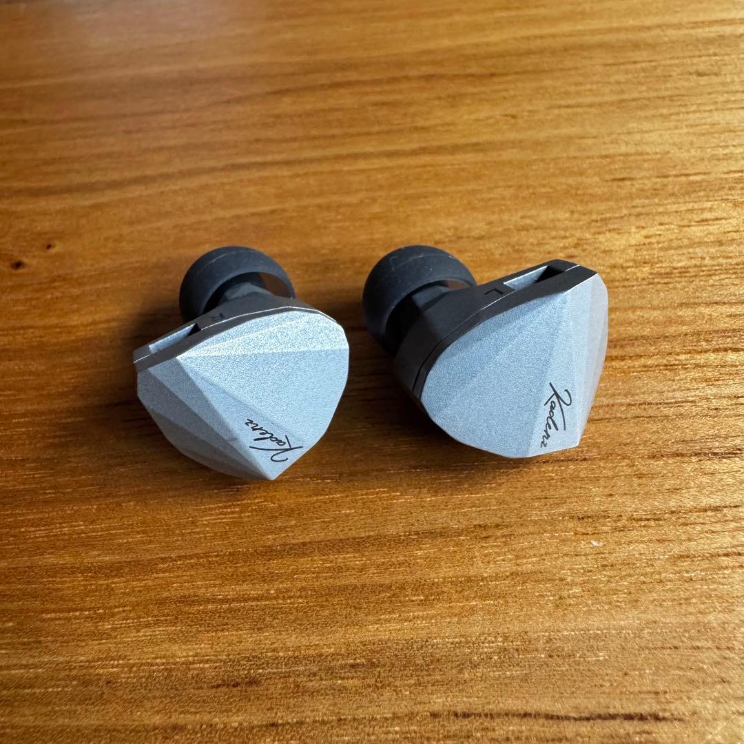 水月雨（MOONDROP） Kadenz 有線イヤホン