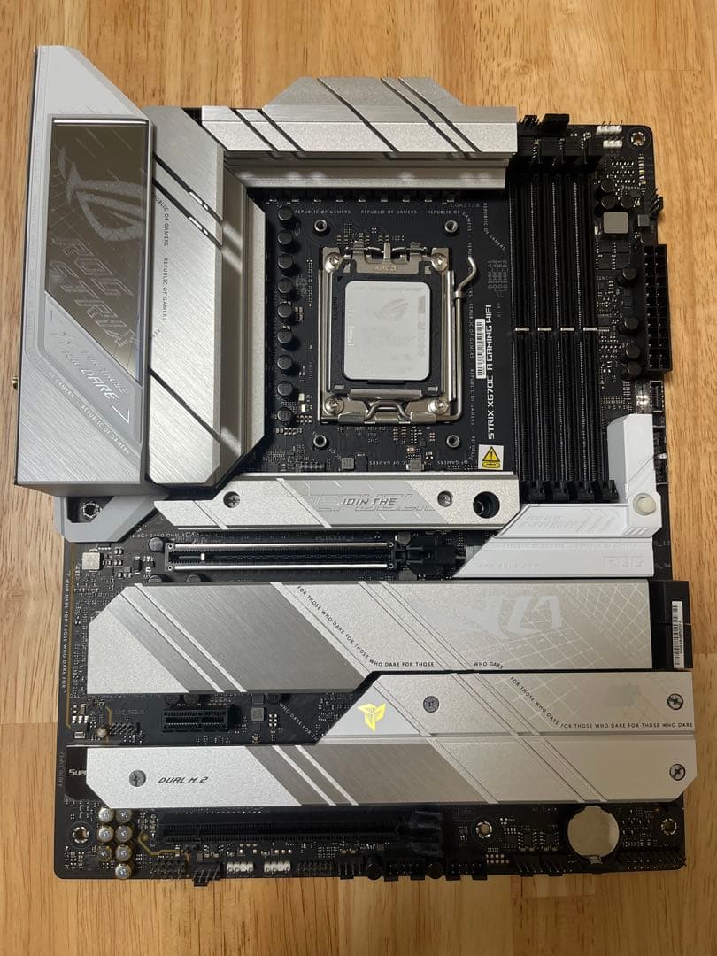 マザーボード ROG STRIX X670E-A GAMING WIFI