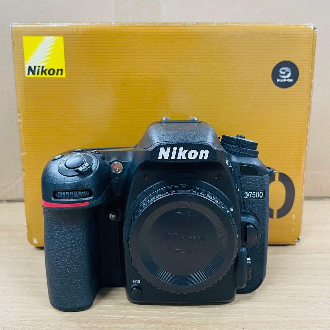 Nikon D7500 ボディ ショット数7,550枚 WW9525