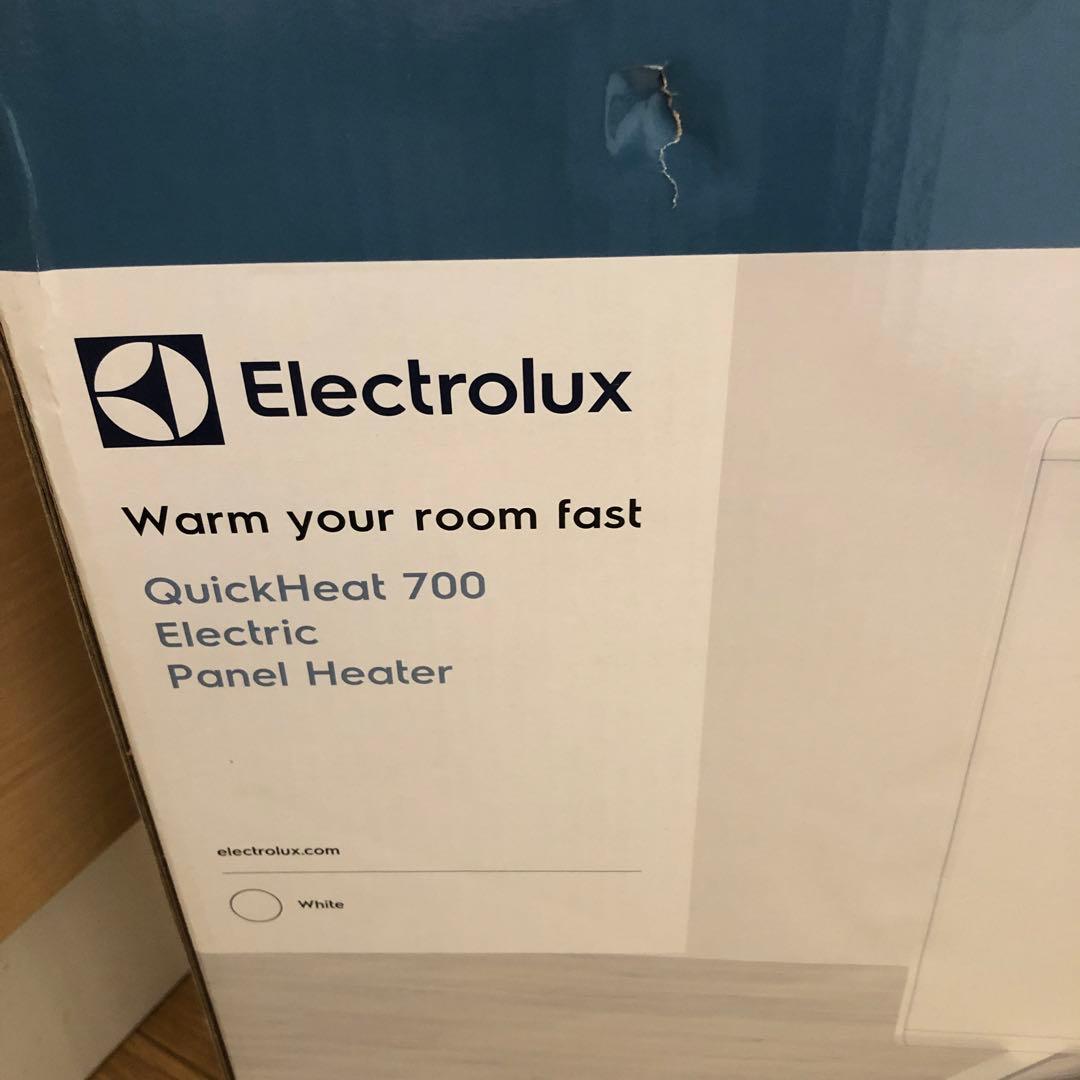 未使用　エレクトロラックス クイックヒート700 パネルヒーター