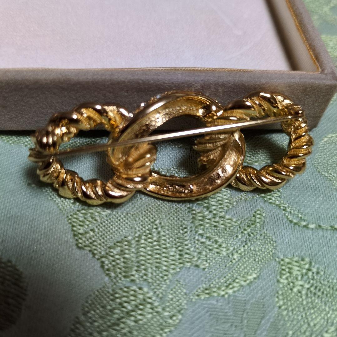 Christian Dior ツイスト　ラインストーン　ブローチ