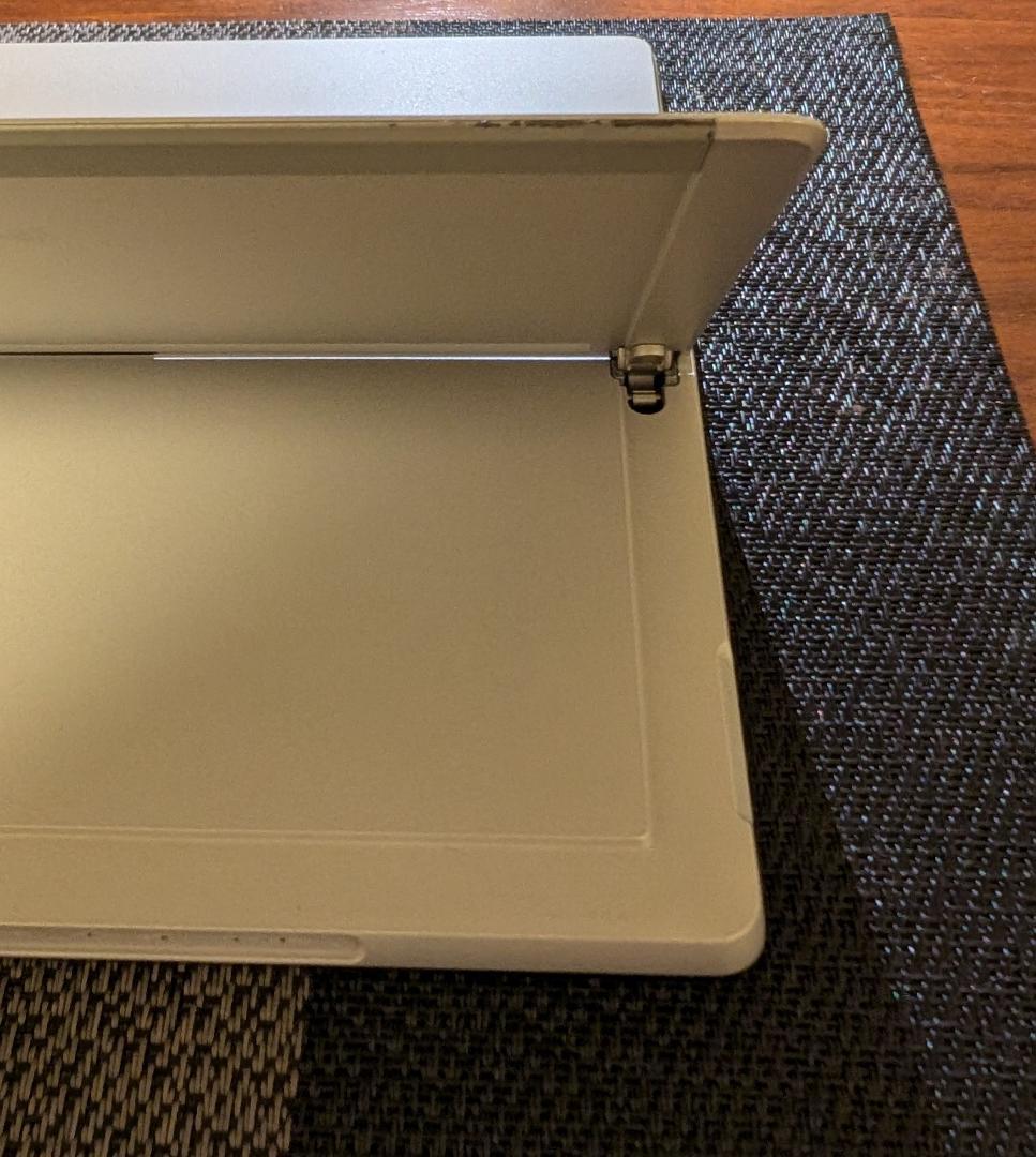 Windowsタブレット本体 Microsoft Surface Pro 5 8GB/128GB