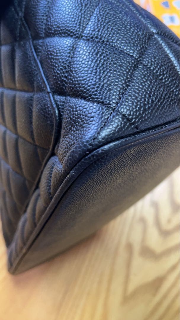 シャネル　キャビアスキン復刻トート　シルバー金具