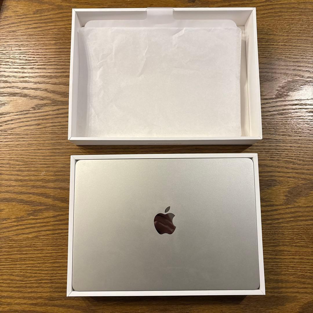 Apple MacBook Air 13.6インチ シルバー