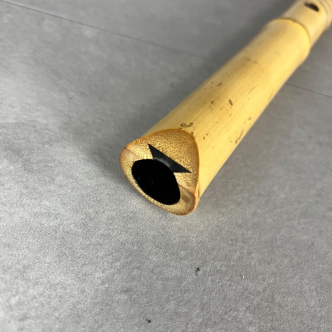 尺八　琴古流　バチ型　銘あり　竹治　1印　1尺4寸　5孔　銀三線　真竹　現状品