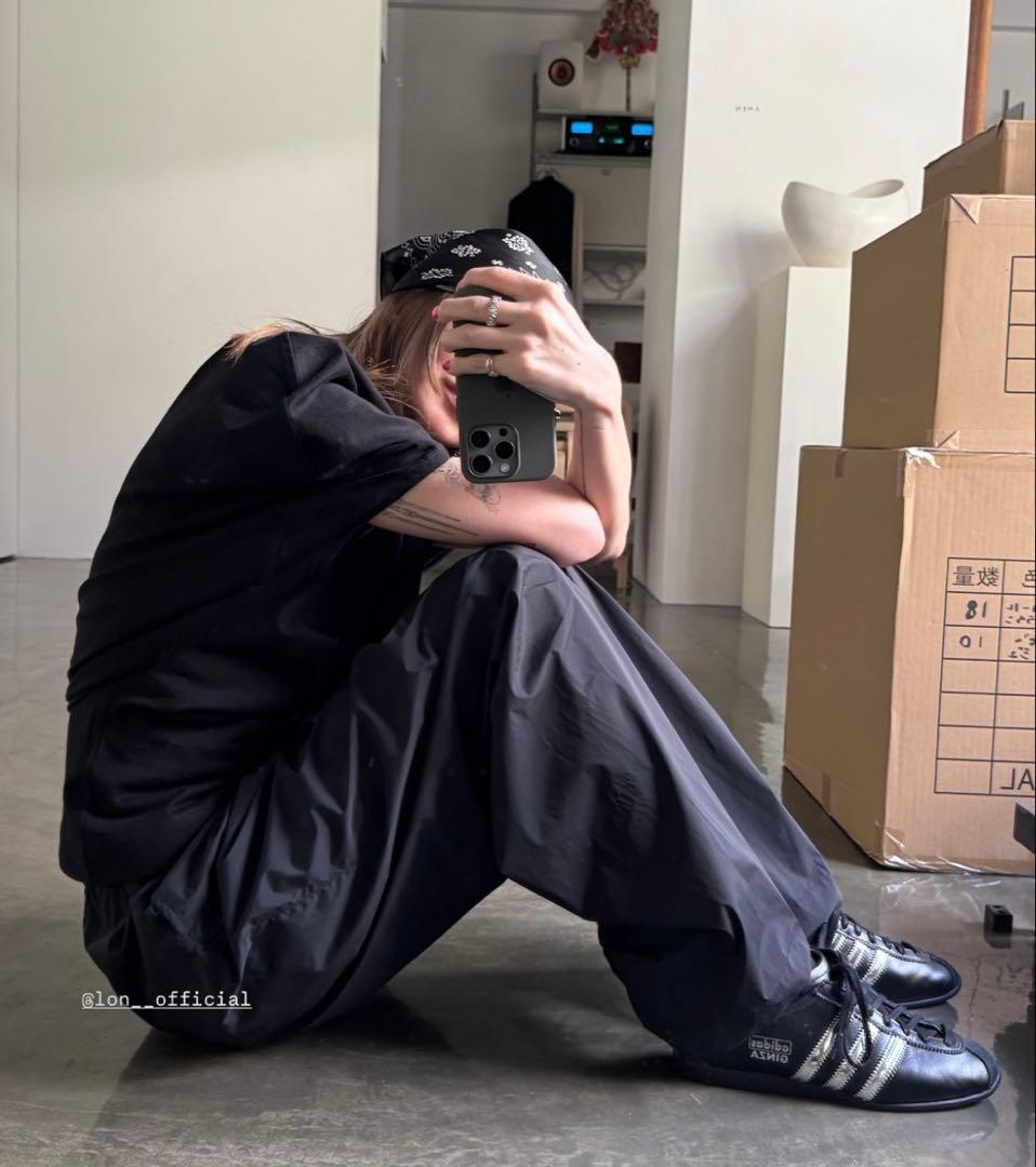 新品 LON EASE TRACK PANTS