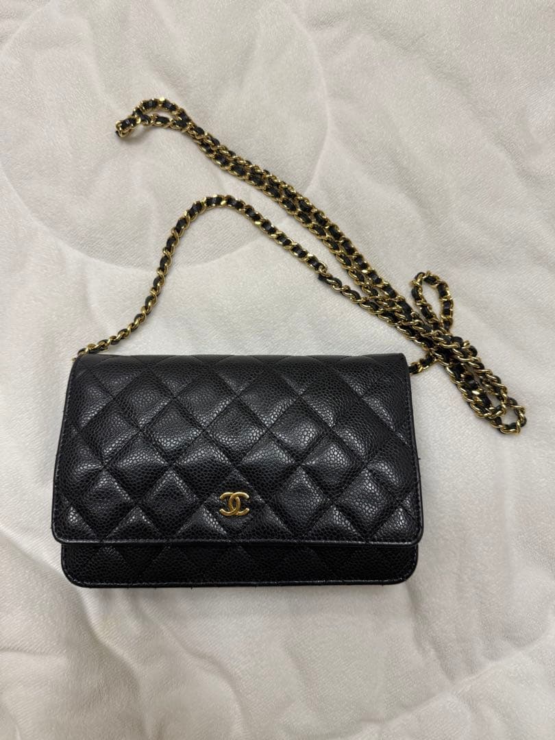 チェーンウォレット　マトラッセ　キャビアンスキン