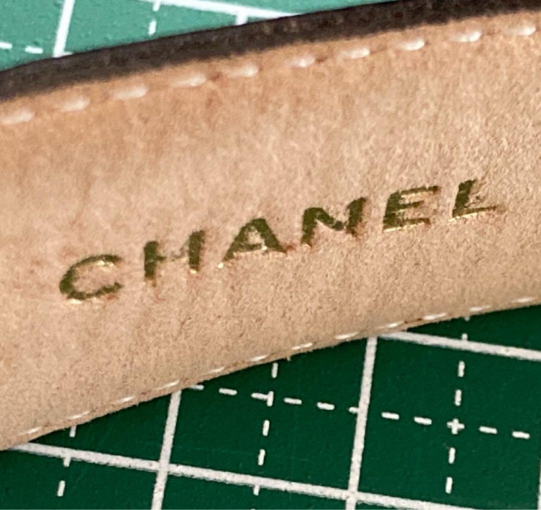 CHANEL ブラックレザーベルト ゴールドバックル