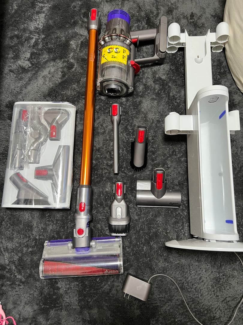 Dyson Cyclone V10 豪華セット 純正収納ボックス未使用付き