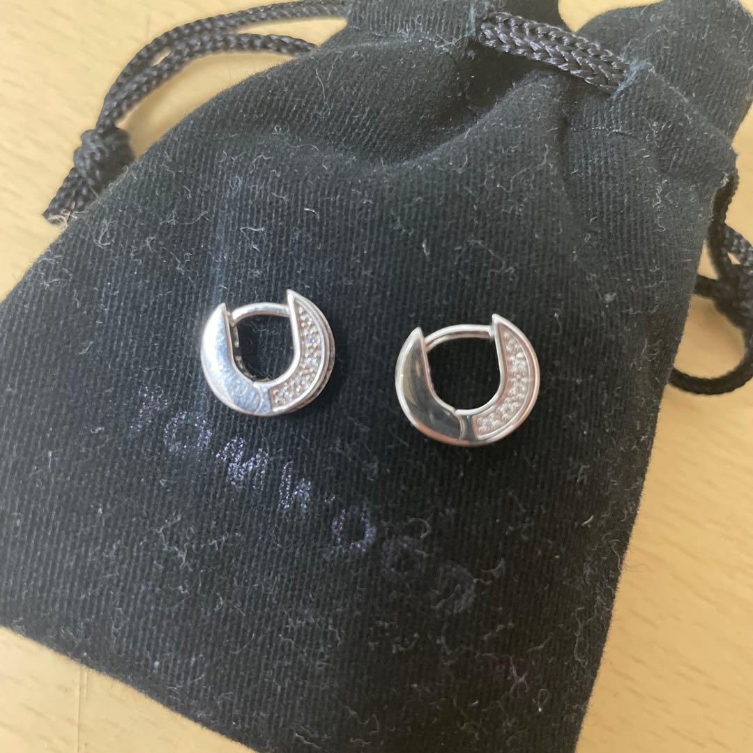 Tom Wood Nova Huggies ピアス スターリングシルバー