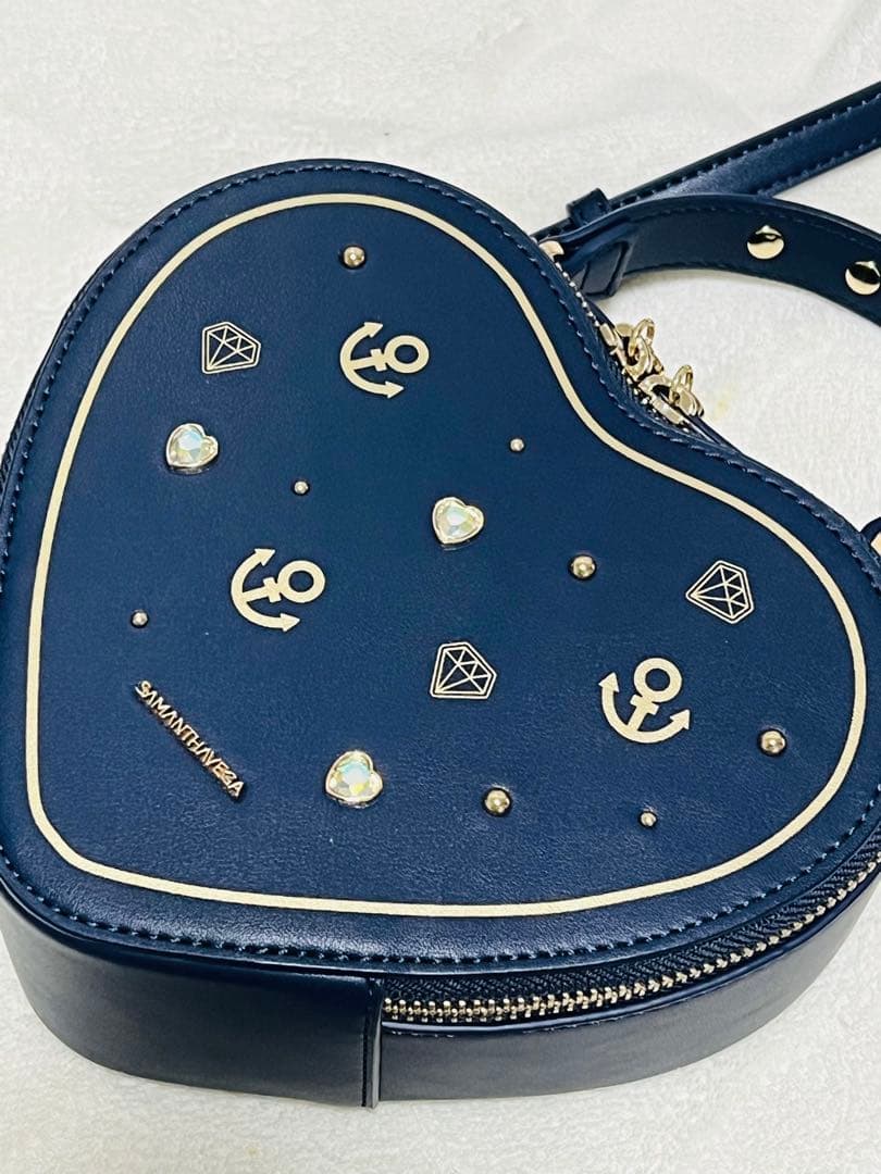 サマンサベガ×『ジョジョ』　「東方仗助」ハート型ショルダーバッグ
