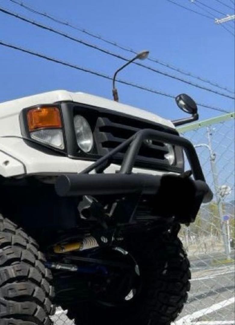 ランクル70.78プラド　ししかりフロントバンパー　塗装なし　ご注意下さい‼️