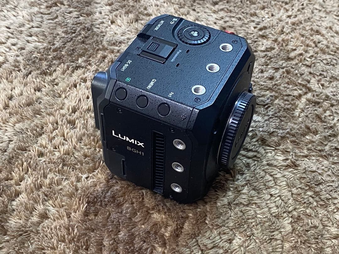 LUMIX BGH1 デジタルカメラ　本体