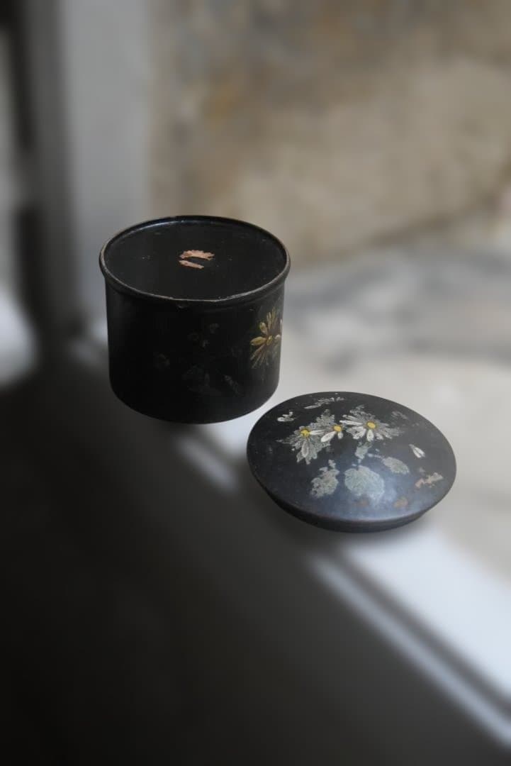 パピエマシェ　マーガレットの小物入れ　フランスアンティーク ナポレオン三世