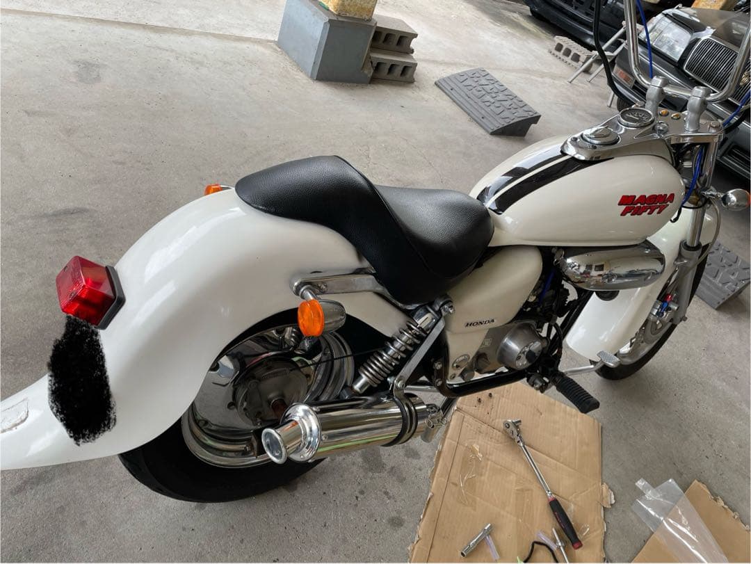 HONDA マグナ50 左右２本マフラー