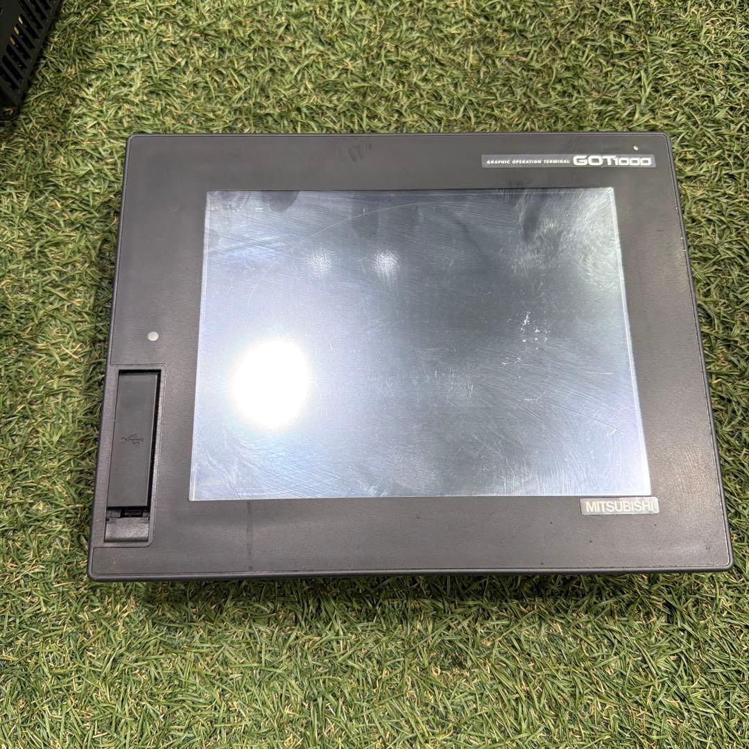 中古 MITSUBISHI タッチパネル GT1662-VNBD