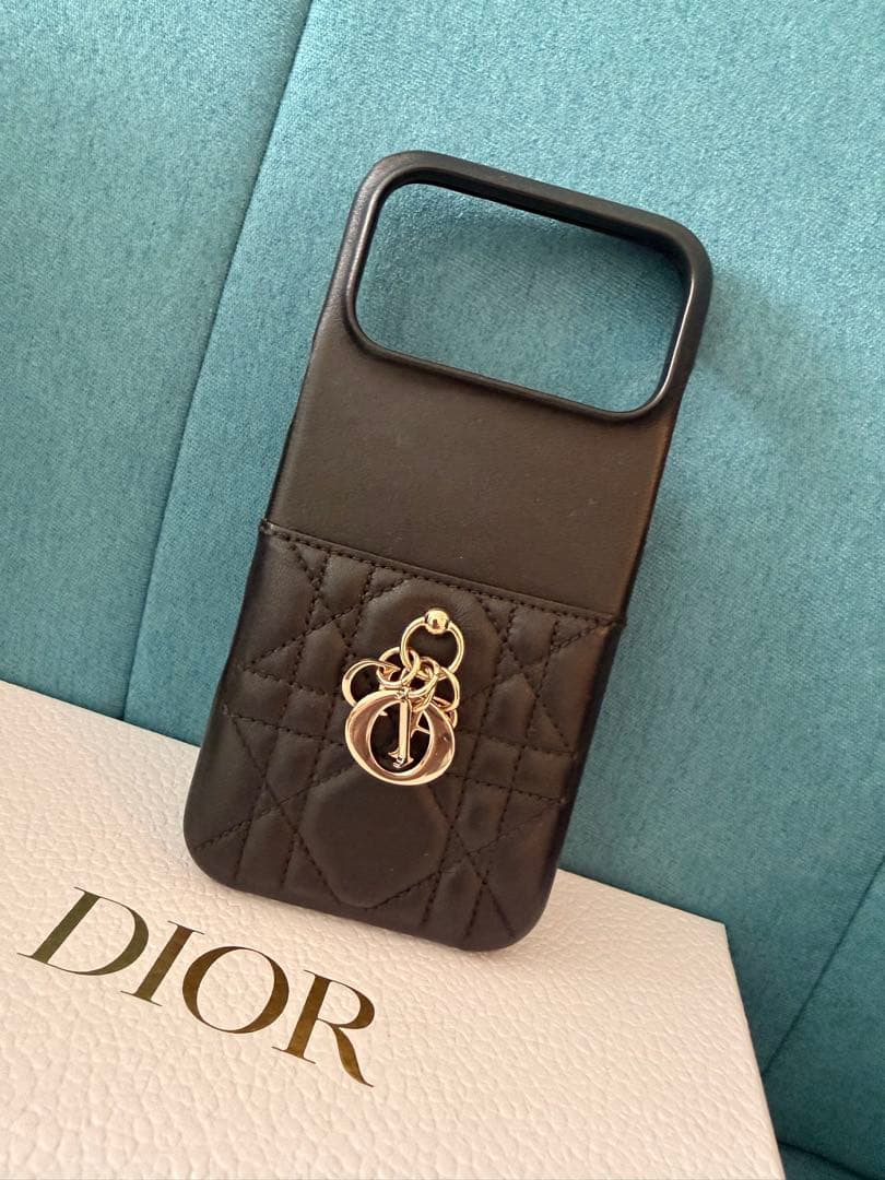 完売品　CD ディオール　iPhone17 ProMAX ケース 黒