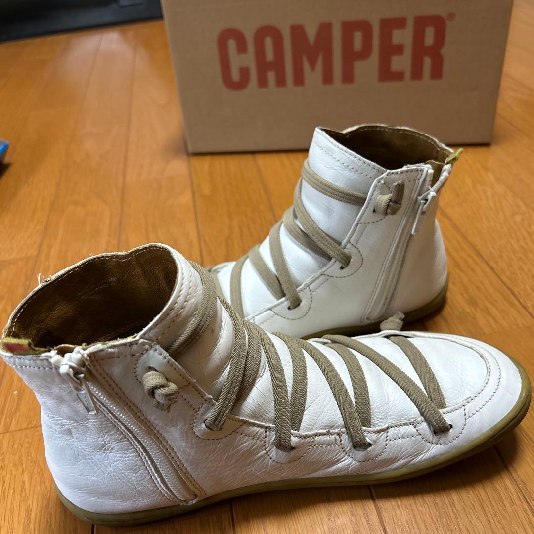 最後の値下げ！CAMPER ホワイトレザー ハイカットブーツ