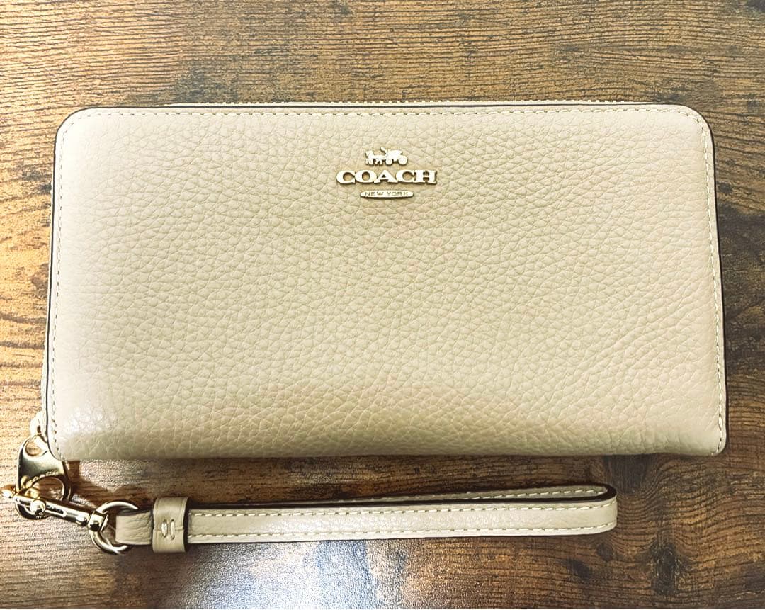 【あや】COACH ロングジップアラウンドウォレット　ベージュ
