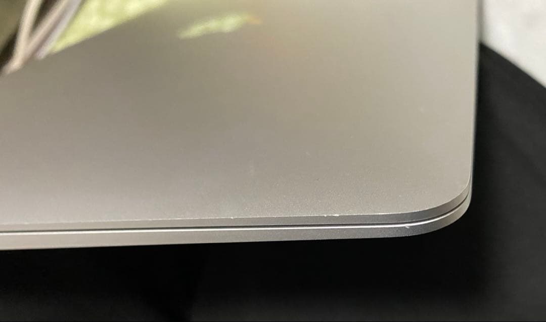 Apple MacBook Air13.3インチ M1バッテリー交換要　256G