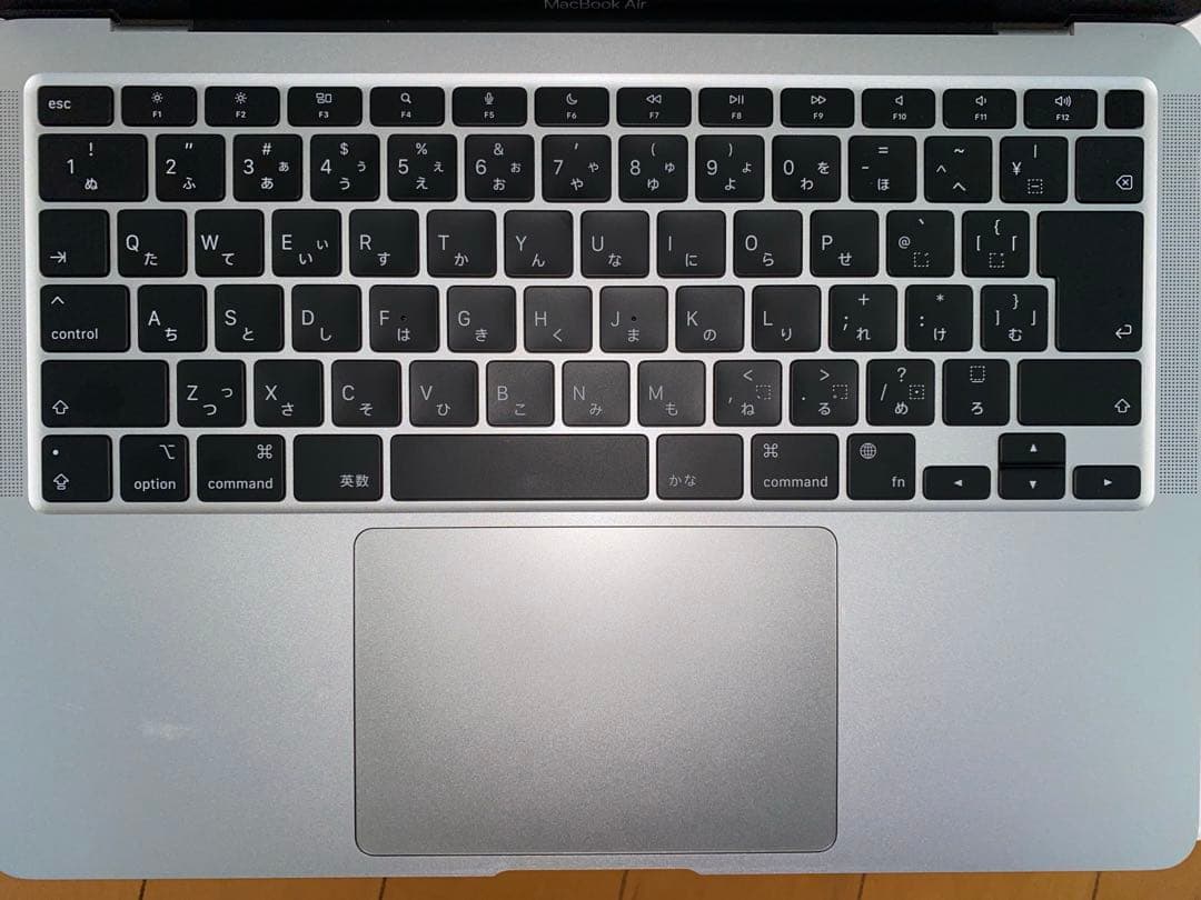 Apple MacBook Air13.3インチ M1バッテリー交換要　256G