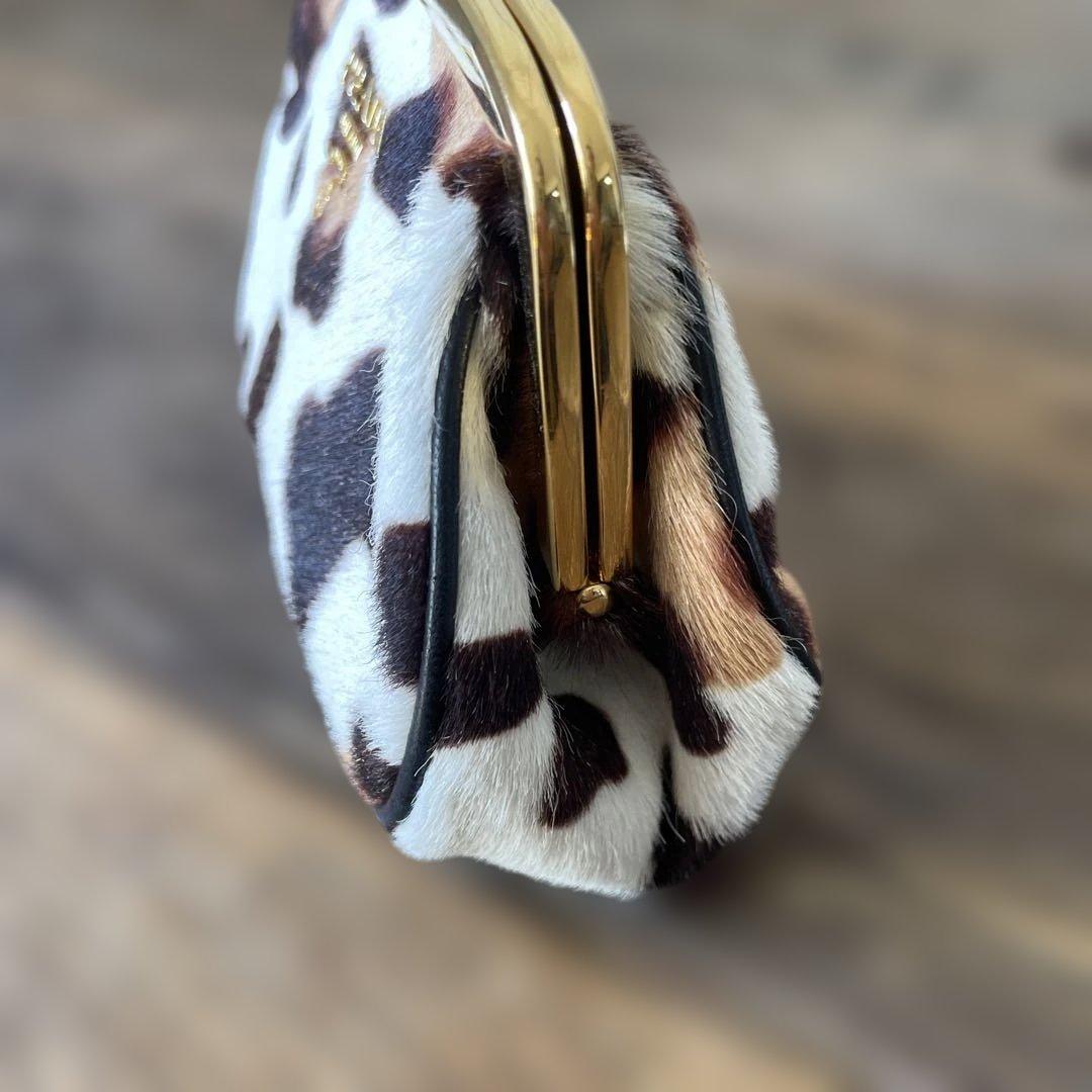 PRADA がま口ポーチ