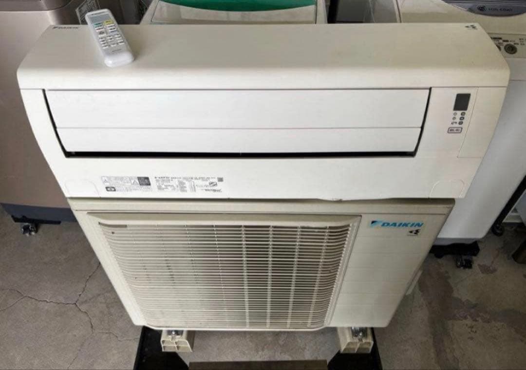 【高年式】2022年式 4.0kw DAIKIN エアコン F40ZTCXP-W