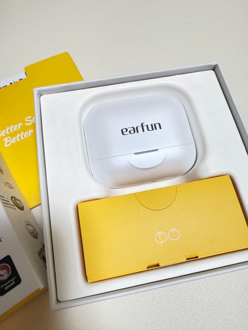 【ほぼ新品】 EarFun Air Pro 4+ ホワイト