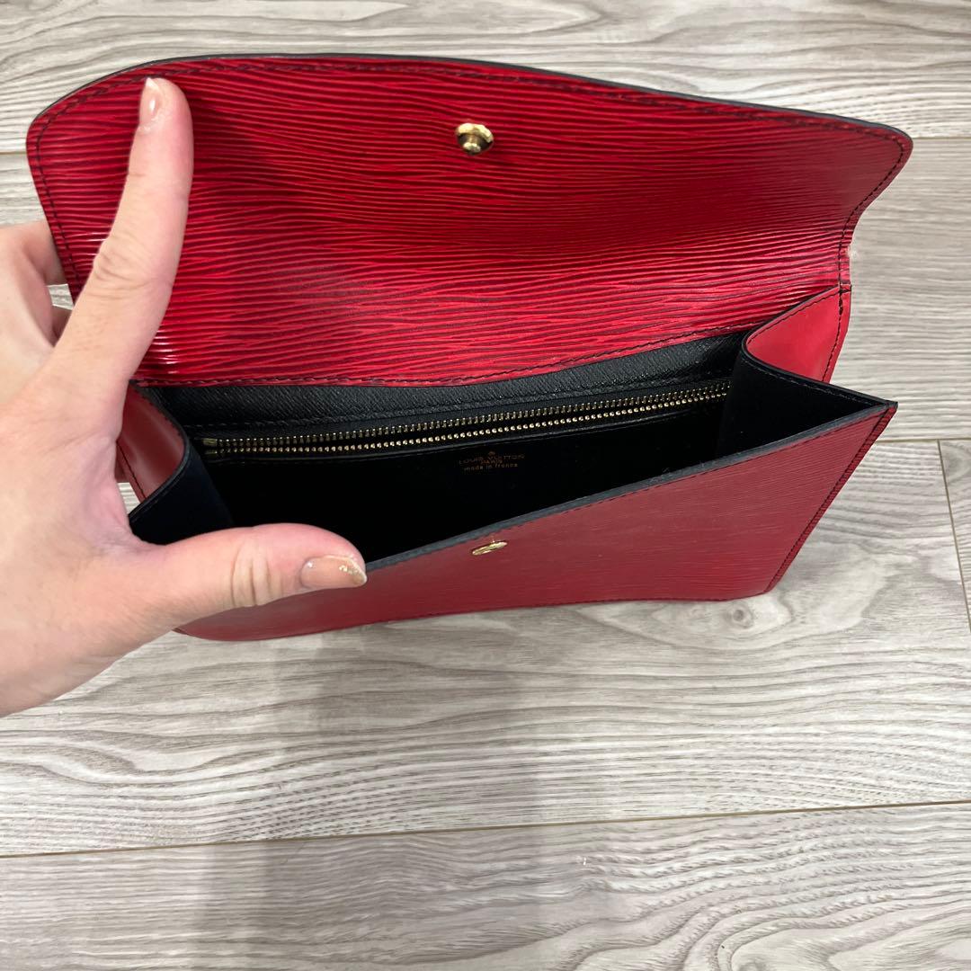 ルイヴィトン　エピレザー クラッチバッグ