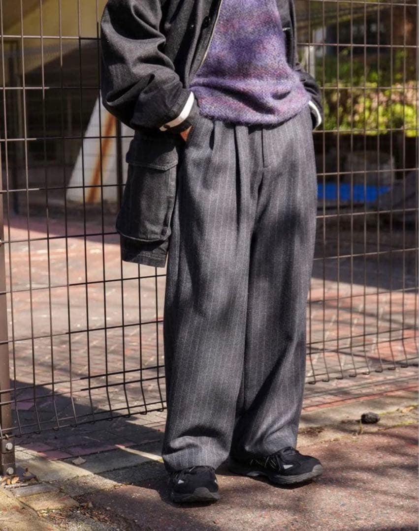 UNIVERSAL PRODUCTS / ウールパンツ ストライプ　2