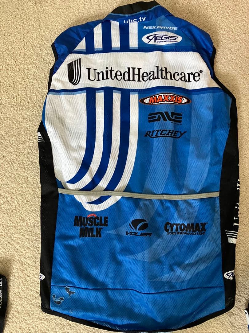 み*ん様 サイクリングジャージ　おそらく支給品　Mサイズ