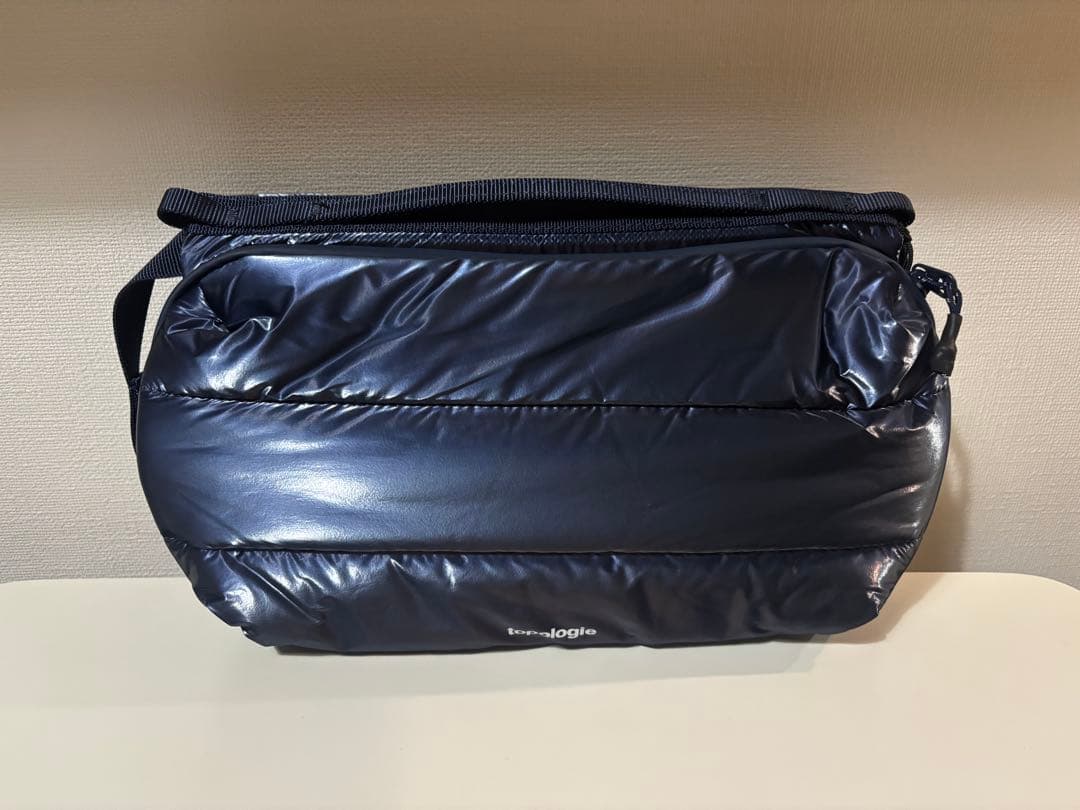 【新品未使用】トポロジー ボトルサコッシュラージ　ストラップ付