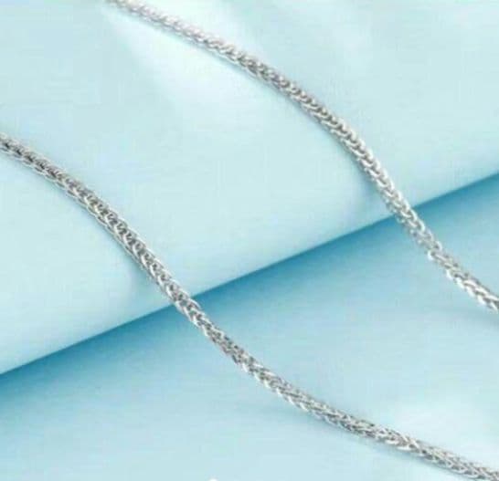 新品未使用シンプルで pt950プラチナネックレス