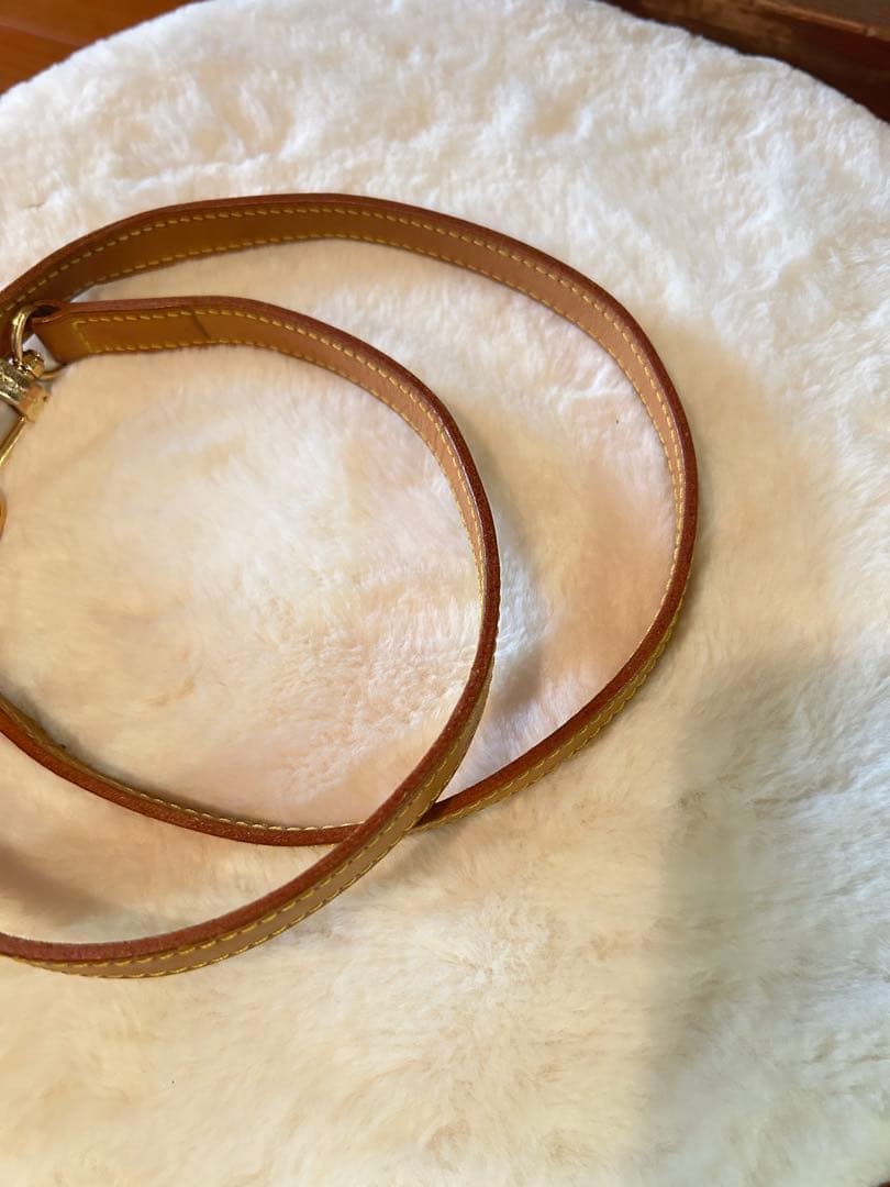 LOUIS VUITTON ヌメ革ショルダーストラップ 100センチ