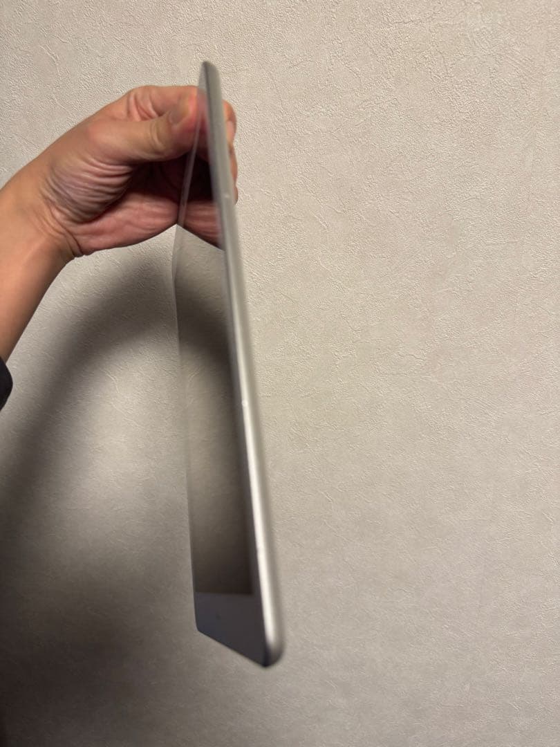 Apple iPad (第５世代) 32GB シルバー